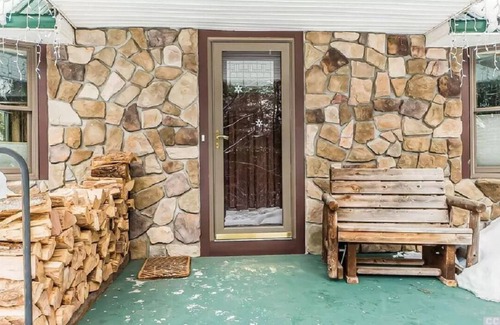 Jewett Cabaña | Picturesque Lakeside Cottage Nearby Hunter/Windham