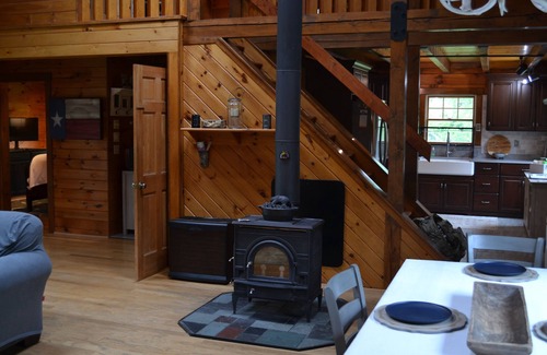 Fort Fairfield Casa | Picturesque Maine Cabin with Lake Access on 33 Acres
