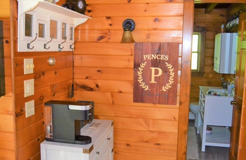 Fort Fairfield Casa | Picturesque Maine Cabin with Lake Access on 33 Acres