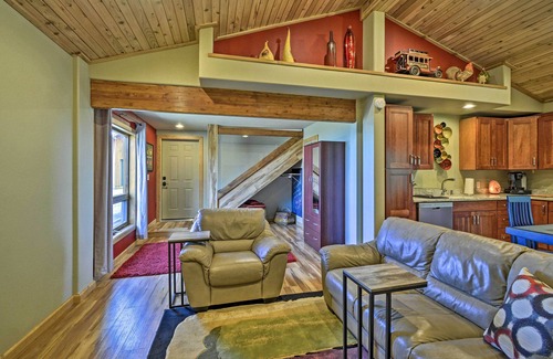 Port Angeles Cabina | Picturesque Port Angeles Cabin w/ Fire Pit!