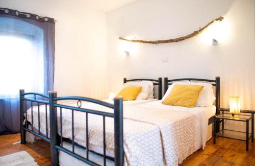 Vrboska Casa | Picturesque Stonehouse in a Knockout Location