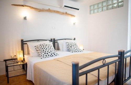 Vrboska Casa | Picturesque Stonehouse in a Knockout Location