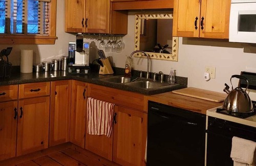 Wardsboro Casa | Picturesque Vt home w/double lvl wrap around deck
