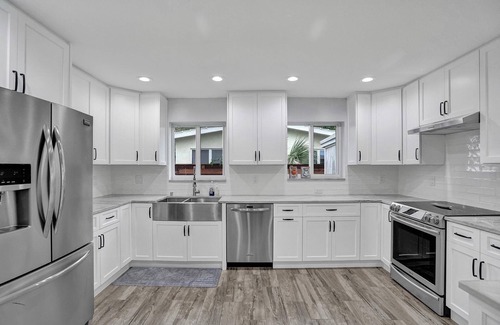 Coral Shores Casa | Picturesque Waterfront Home Ft. a Spectacular Pool