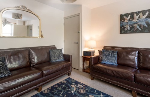 Norwich Cabaña | Picturesque water front cottage in the heart of Norwich city centre