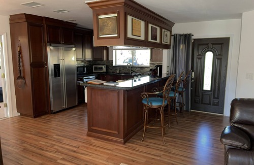 Port Saint Lucie Casa | Piece of Paradise 4 BR w/ Gym, Jacuzzi, & Theater!