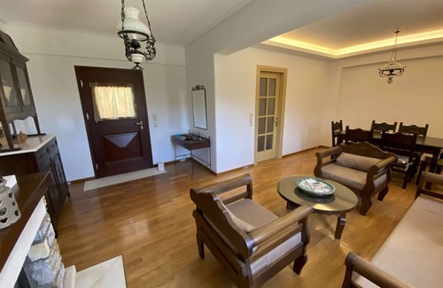 Filoti Apartamento | Piecefull country Home in Greek island (Naxos) Oak & Olive seanery Free Parking