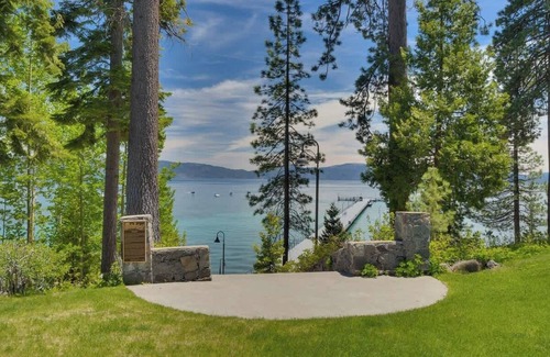 Tahoe Tavern Casa | Pool|Pier|Beach|Tennis|Pickleball|Walk to Town