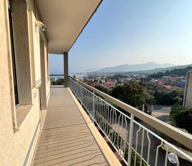 Pietra Ligure Apartamento | Pietra Ligure Sea View Parking & Bike Box