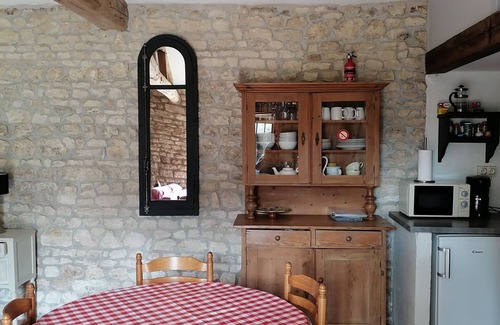 Landrais Casa | Pigeonnier - Traditional Farmhouse near La Rochelle. beaches 20 mins and a pool.