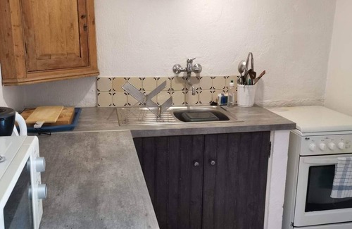 Landrais Casa | Pigeonnier - Traditional Farmhouse near La Rochelle. beaches 20 mins and a pool.