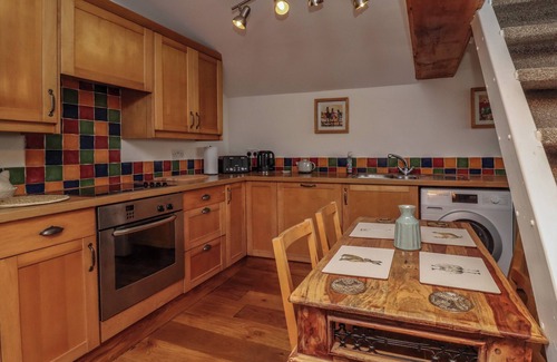 Hebden Bridge Cabaña | PIKE VIEW COTTAGE, pet friendly, with open fire in Heptonstall