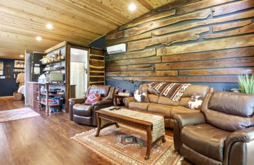 French Village Apartamento | PIKES PEAK - Tiny Houses Of French Village