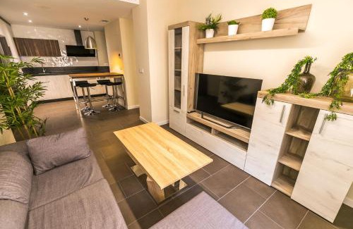 Jaén Apartamento | Pilar8 - Apartamento céntrico y moderno con piscina y parking