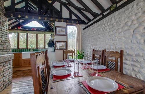 Bacton Casa | Pilgrims Chase