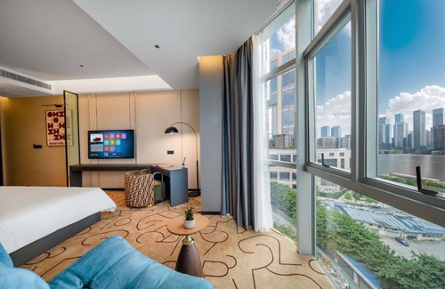 Yuzhong Hotel | Pilot Hotel