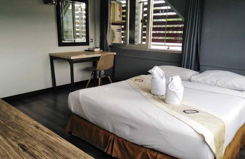 Mae Pim Hotel | Pimpimarn Hotel