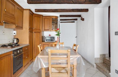 Dronero Casa | Pin e cele