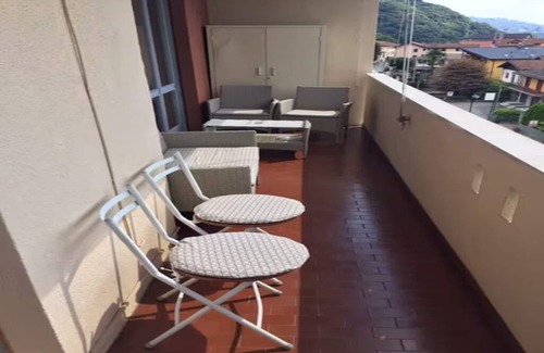 Pettenasco Apartamento | Pina House with wonderful lake view