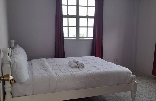 Pointe Michel Apartamento | Pinard's Vacation Home Apt 2