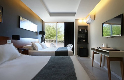 Villa Carlos Paz Hotel | Pinares del Cerro Resort & Suites