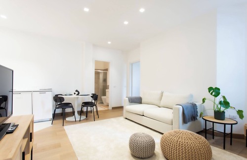 Tricolore Apartamento | Pindemonte 2 Bilo - Una Habitación Piso, Capacidad 4
