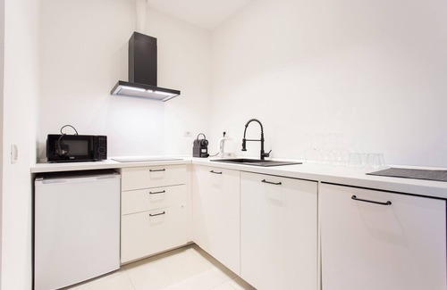 Tricolore Apartamento | Pindemonte 2 Bilo - Una Habitación Piso, Capacidad 4