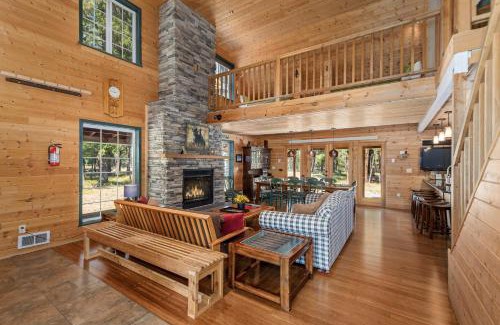 Leavenworth Casa | Pine Acres by NW Comfy Cabins