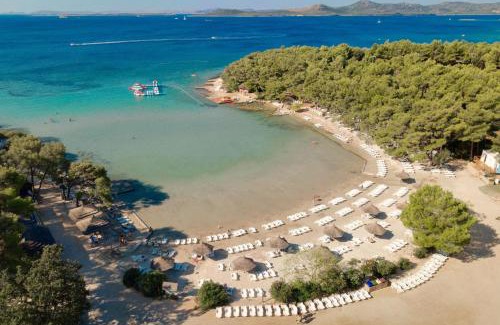 Pakostane Complejo | Pine Beach Pakostane - All Inclusive light