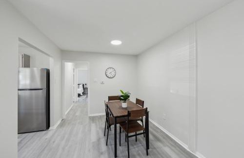 Newark Apartamento | Pine Brook 1019 I Modern 15br Apartment ! Pool