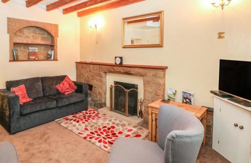 Youlgreave Casa | Pine Cottage