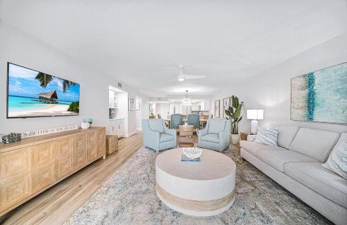 Sanibel Casa | Pine Cove #102