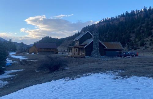 South Fork Casa | Pine Croft on the Rio Grande