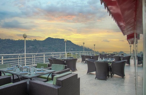 Barog Casa | Pine Dream Resort l Kasauli l By BlackPearl
