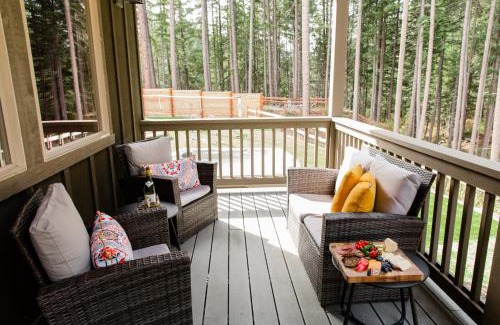 Ronald Casa | Pine Forest Getaway, Game Room, Hot Tub, Fire Pit