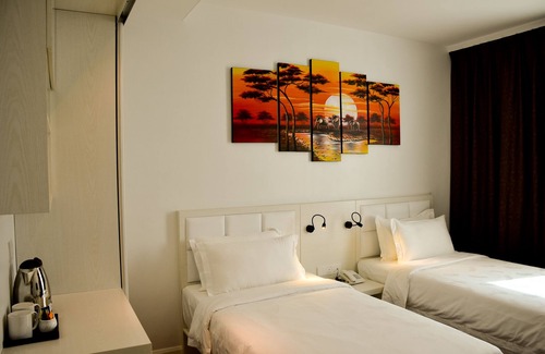 Kuching Hotel | Pine Garden Hotel