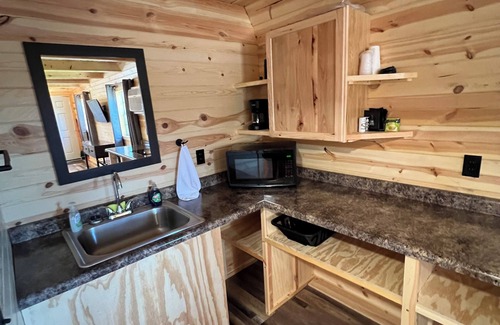 Rockerville Cabina | Pine Haven Lodging