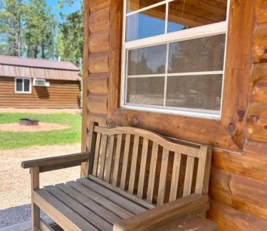 Rockerville Cabina | Pine Haven Lodging