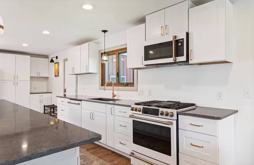 Baldwin Casa | Pine Lake House