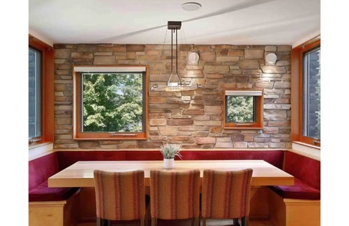 Baldwin Casa | Pine Lake Summer and Winter Retreat