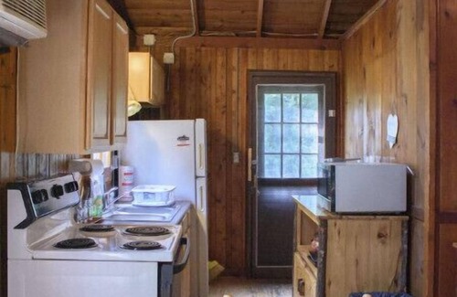 Bainbridge Cabina | Pine Lake Trout Club Cabin #4!!!
