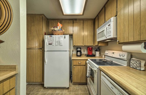 Groveland Casa | Pine Mountain Lake Haven w/ Spacious Deck!