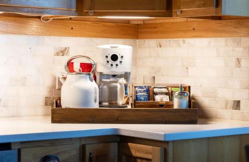 Bailey Casa | Pine Perch ~ Cozy Mountain Cabin w/Views