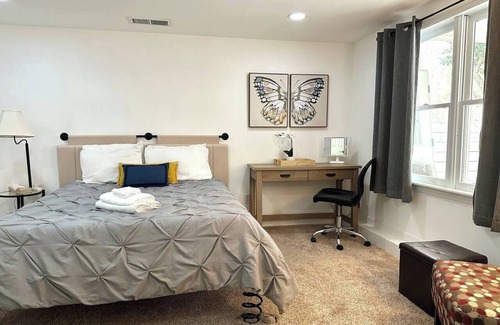 Chapel Hill Casa | Pine Perch Suite - 10 Mins to Chapel Hill, UNC