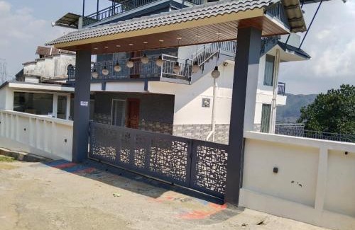 Elappara Cama Y Desayuno | Pine Residency, Vagamon