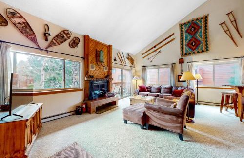 Four O'Clock Apartamento | Pine Ridge Condos