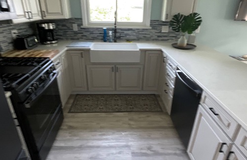 Lexington Casa | Pine Time at the Lake