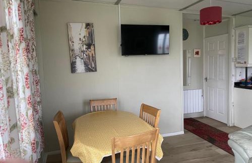 Haverfordwest Chalet De Esquí | Pine Tree