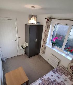 Colchester Cama Y Desayuno | Pine tree House
