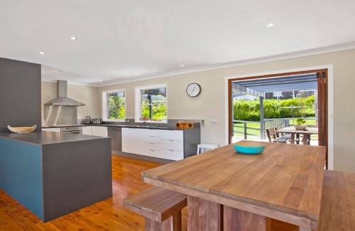 North Avoca Casa | VISTA DEL PINO, AVOCA DEL NORTE - DIRECTAMENTE A TRAVÉS DE LA PLAYA, VISTAS AL MAR, AMIGO DEL ANIMAL DOMÉSTICO